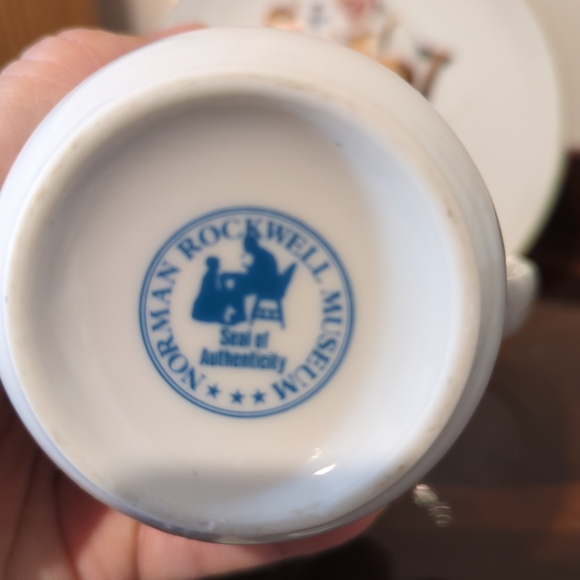 Norman Rockwell The Toymaker Vtg. 1982 Museum Mug Tea Cup/Saucer Set Christmas - Picture 4 of 10